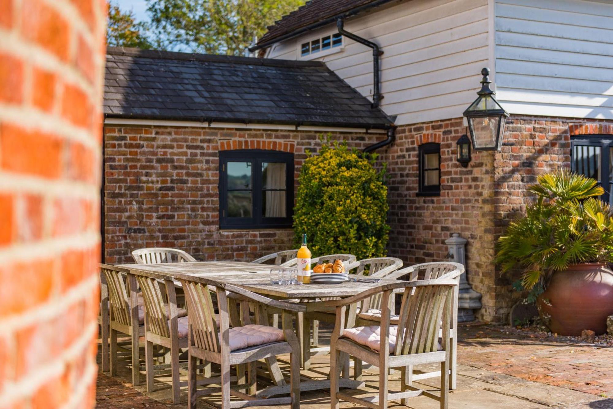 The Oast By Bloom Stays Newenden エクステリア 写真